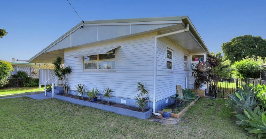 2 Hussey St, Avenell Heights, QLD 4670