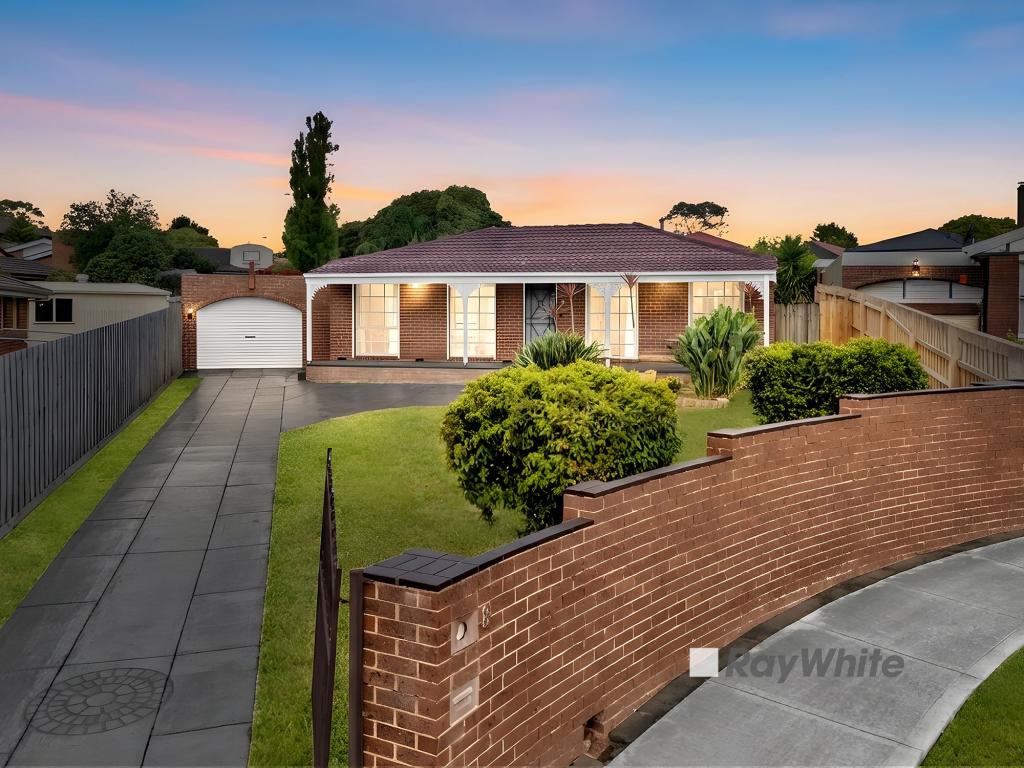 8 Rolland Ct, Endeavour Hills, VIC 3802