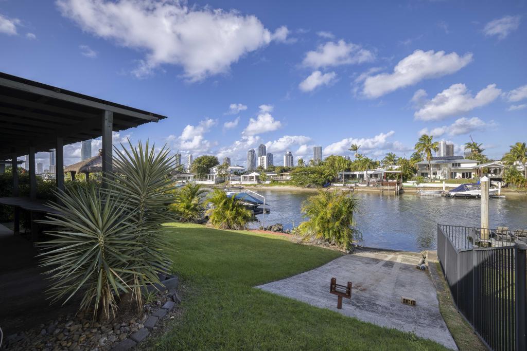 7 Sheridan Park Ave, Broadbeach Waters, QLD 4218