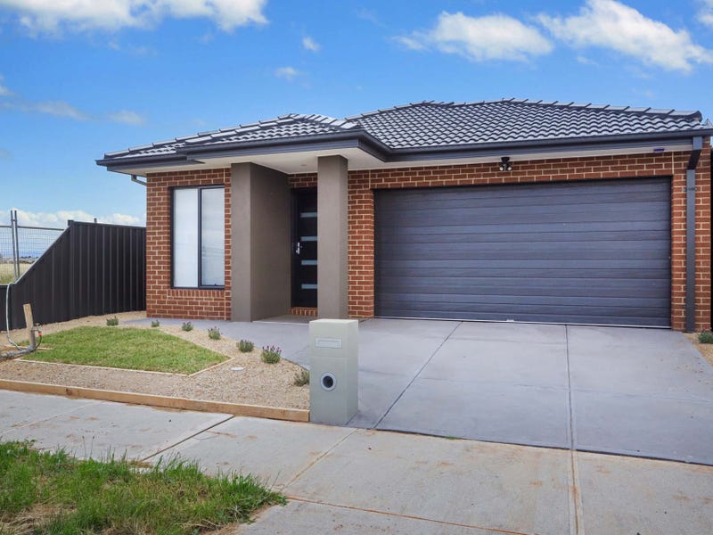 32 Guthrie Dr, Melton South, VIC 3338