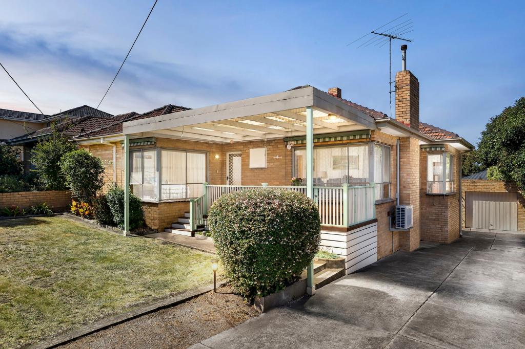 4 Glencara St, Avondale Heights, VIC 3034