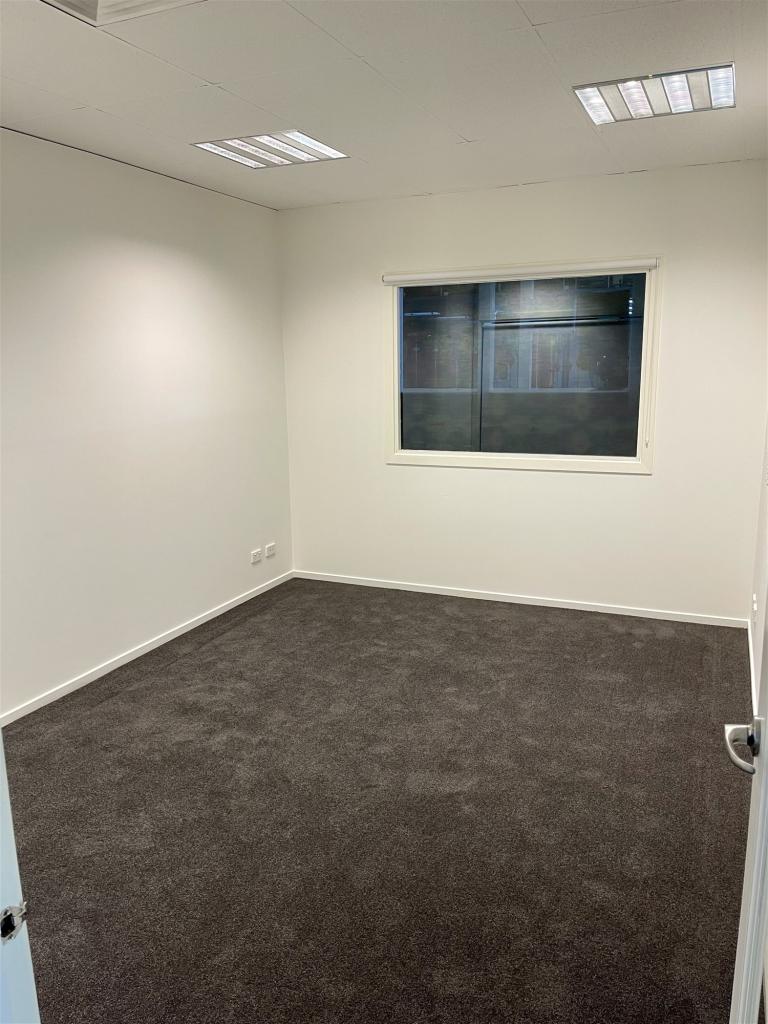 4/11 Salmon St, Port Melbourne, VIC 3207