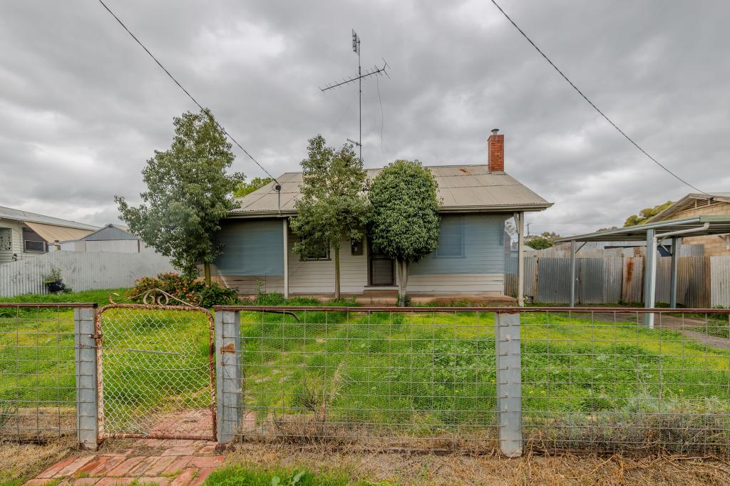 20 Railway Tce, Ouyen, VIC 3490
