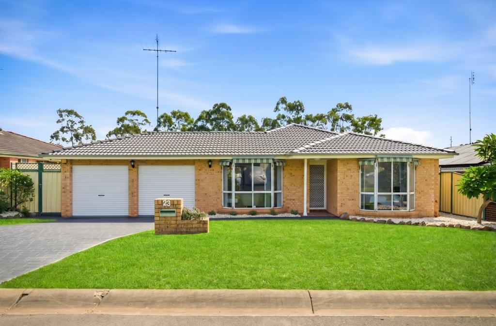 23 FAIRYWREN CL, GLENMORE PARK, NSW 2745