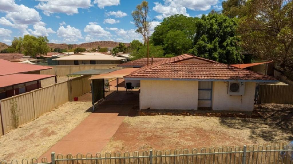 17 Minbalup Cres, Newman, WA 6753