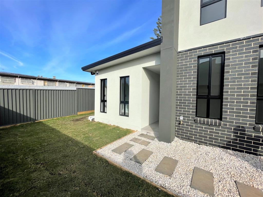 2c Moir St, Smithfield, NSW 2164