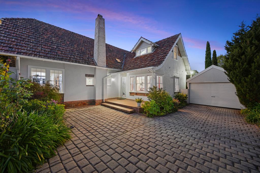 1722 Sturt St, Lake Wendouree, VIC 3350