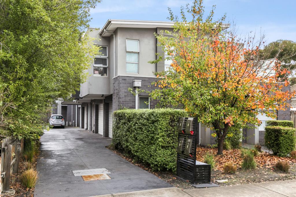 3/7 MCCRACKEN AVE, PASCOE VALE, VIC 3044