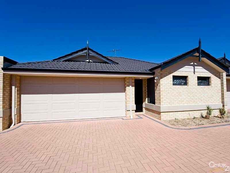 2/49 PEEL ST, MANDURAH, WA 6210