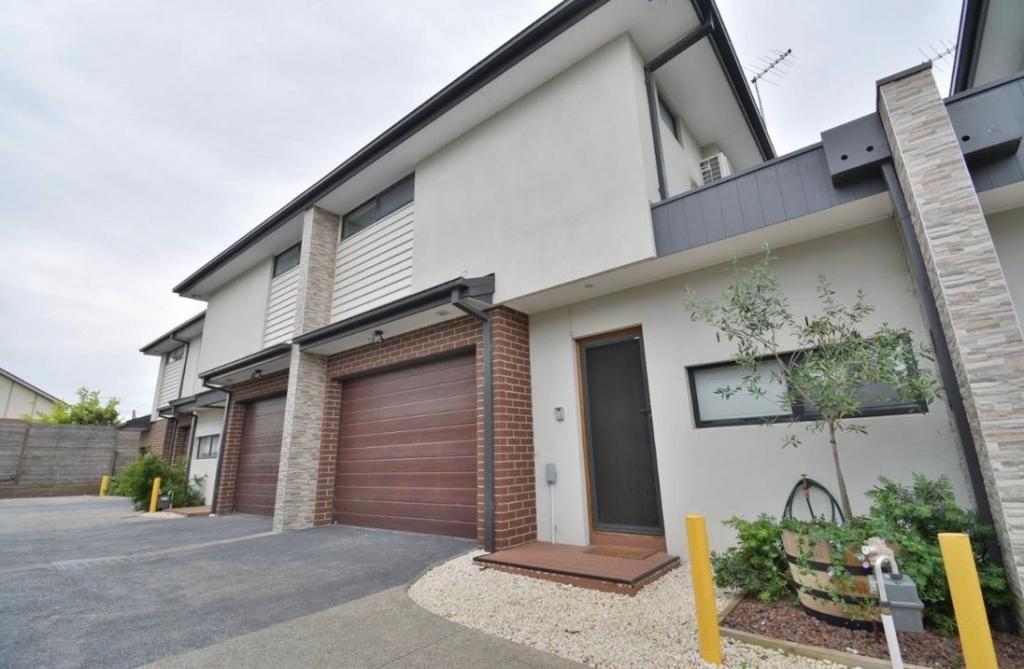 3/23 Win-Malee St, Hadfield, VIC 3046