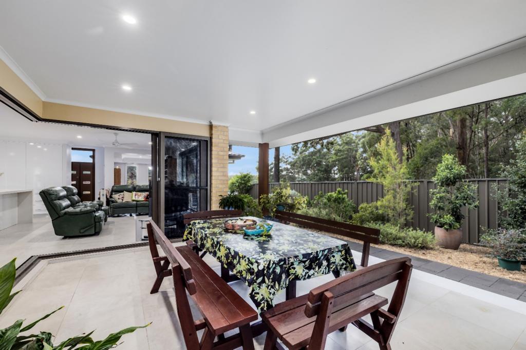 105 FLINDERS DR, LAURIETON, NSW 2443