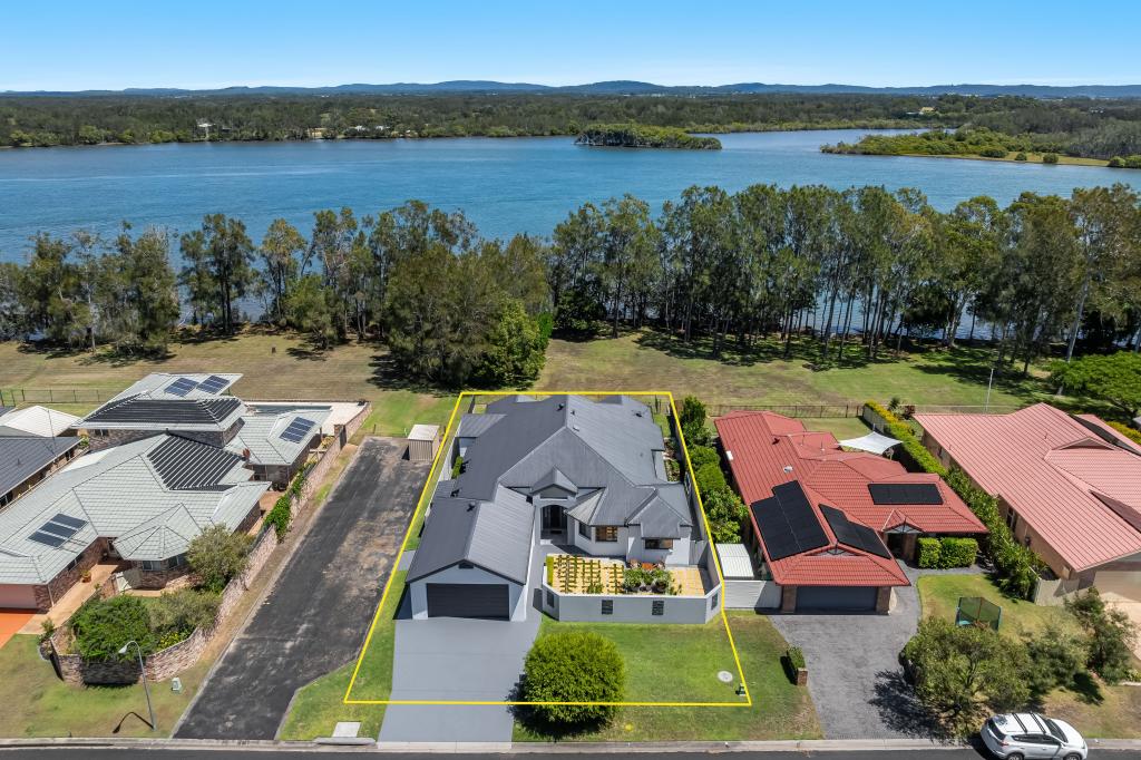 32 Orion Dr, Yamba, NSW 2464