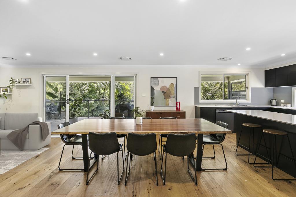 66 Robertson St, Coniston, NSW 2500