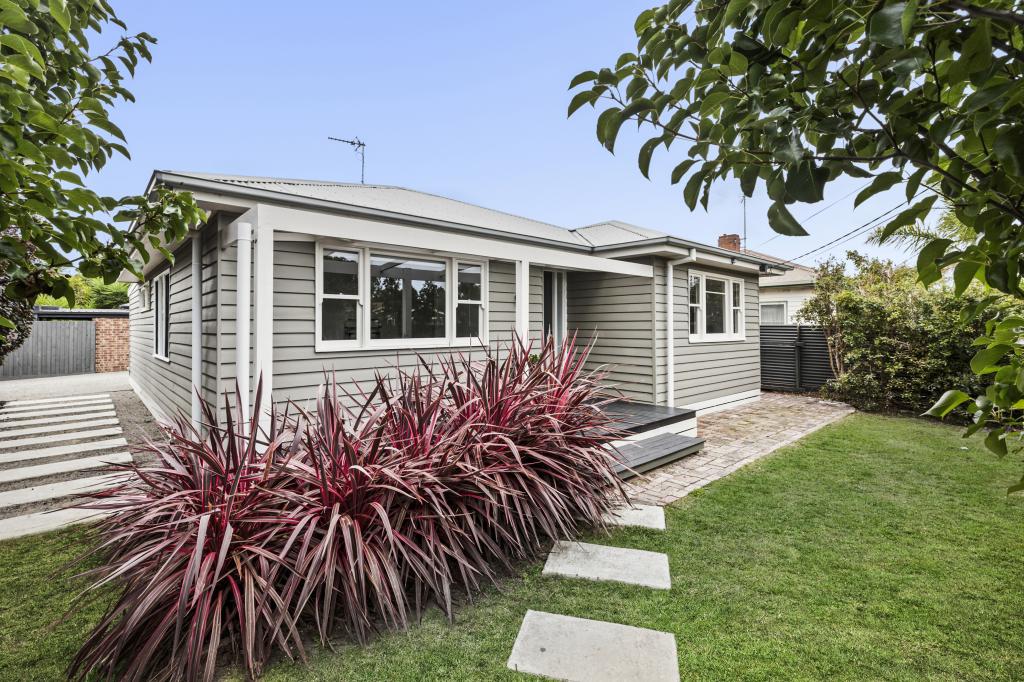 43 Oxford St, Whittington, VIC 3219