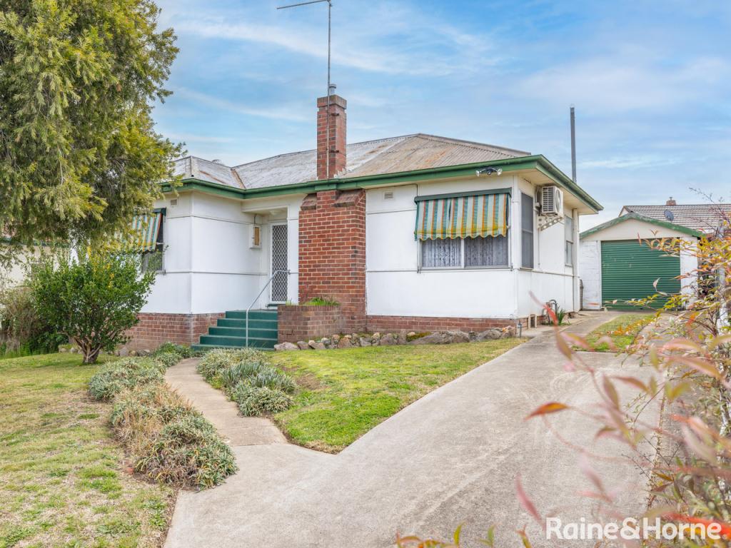 243 Peel St, West Bathurst, NSW 2795