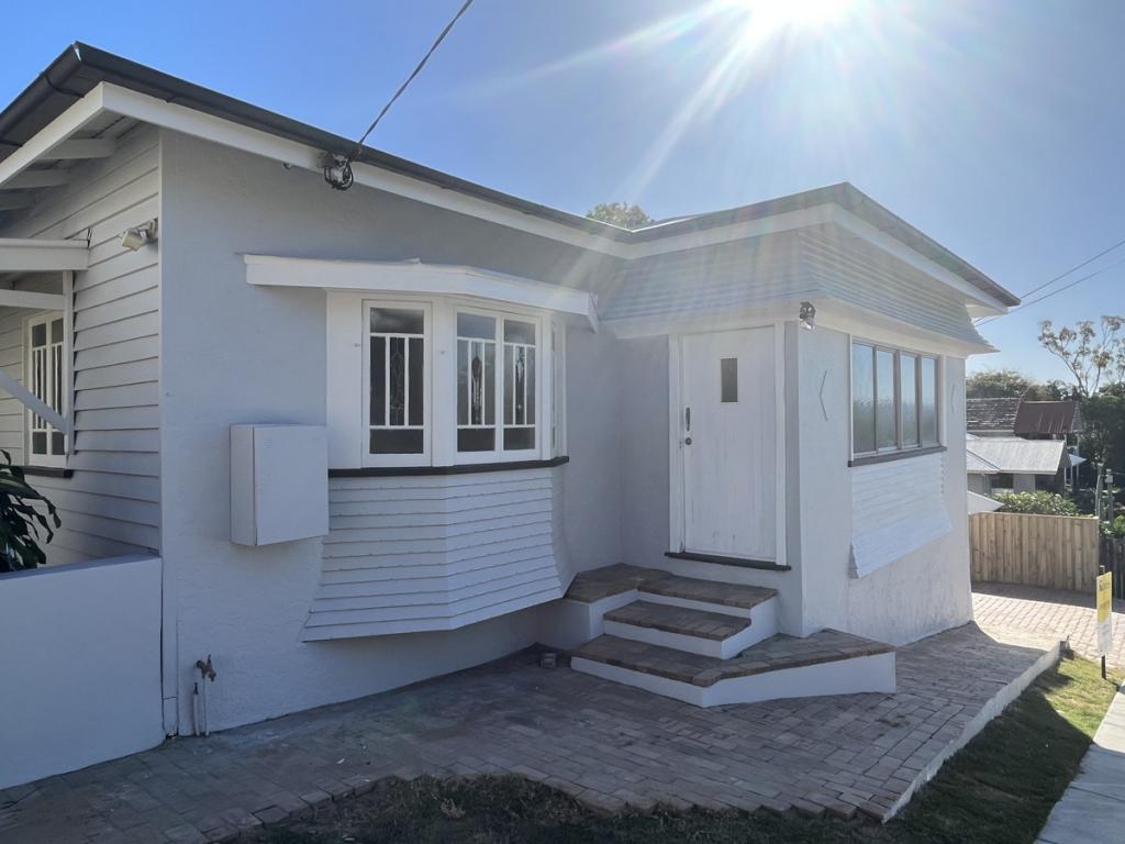 18 Waverley St, Annerley, QLD 4103