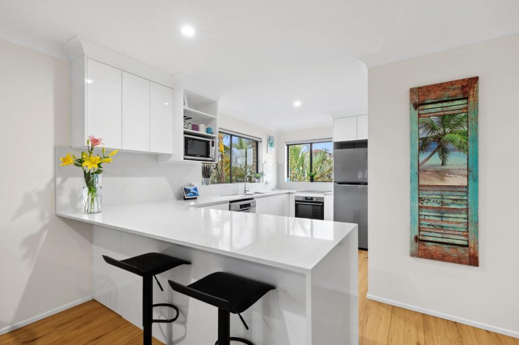 7/74 ANZAC AVE, MAROOCHYDORE, QLD 4558