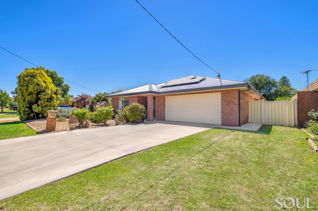 33 Marcus St, Griffith, NSW 2680