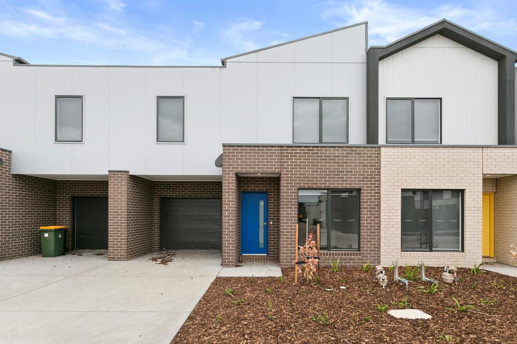 5 Gerlzonda Ave, Deanside, VIC 3336