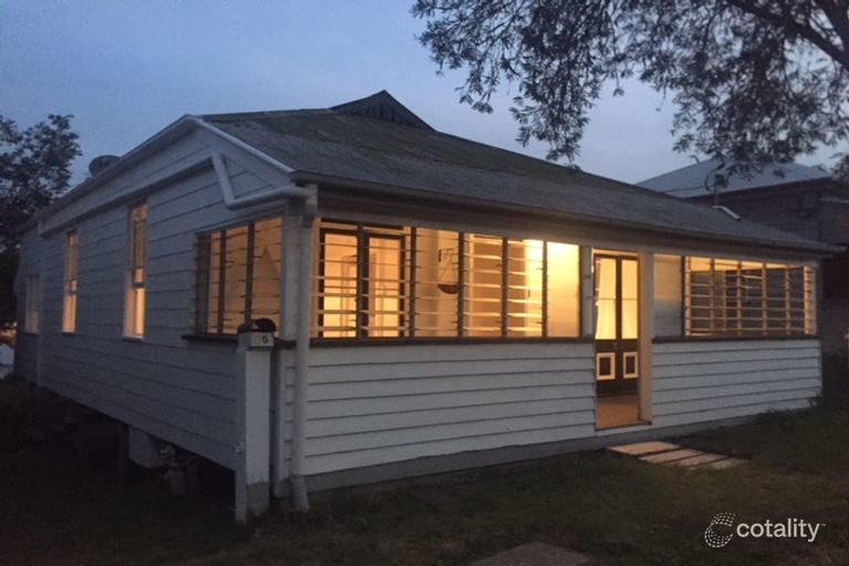 35 Martin St, Woodend, QLD 4305