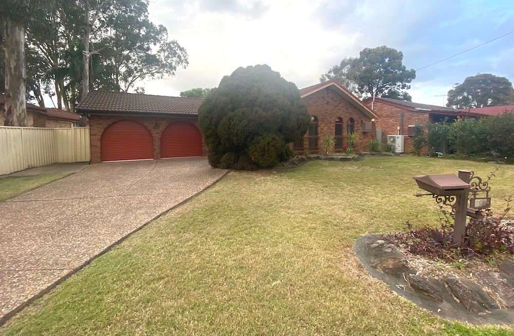 206 Railway Pde, Macquarie Fields, NSW 2564
