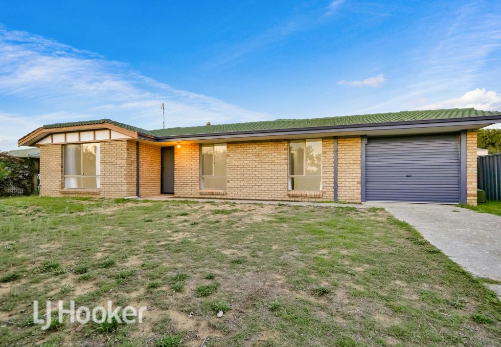 10 Weatherley Dr, Two Rocks, WA 6037