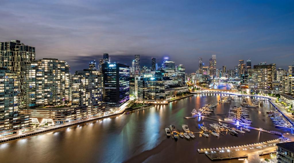 2102/1 Point Park Cres, Docklands, VIC 3008