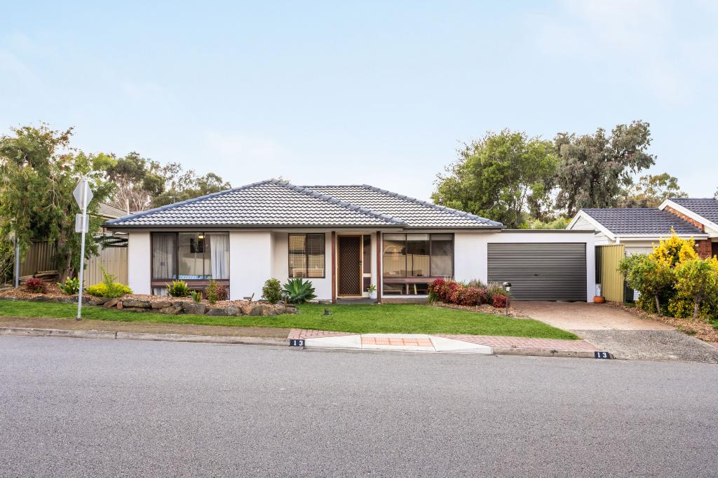 13 SOUTHBOUND AVE, ABERFOYLE PARK, SA 5159