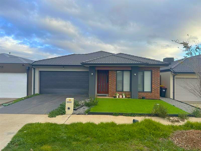 18 Petros St, Fraser Rise, VIC 3336