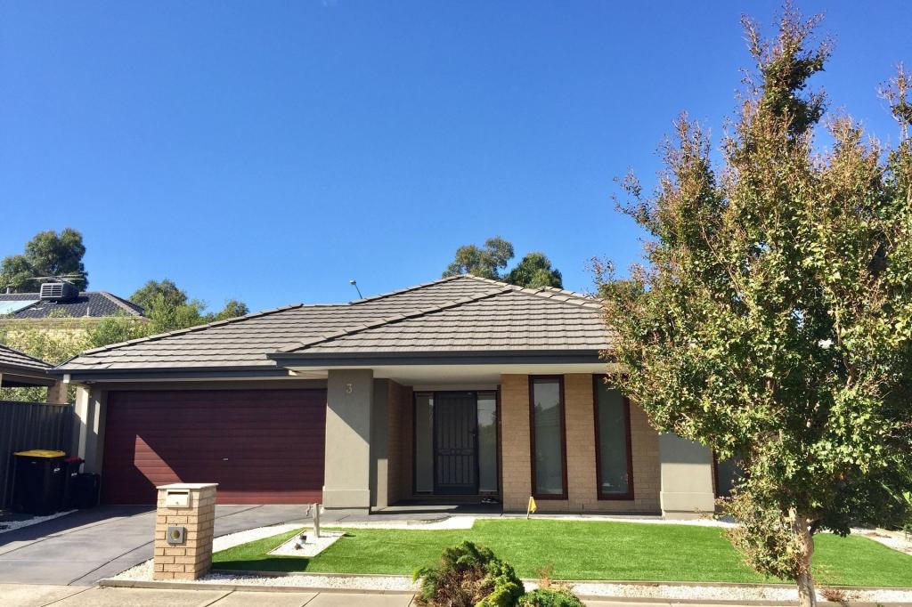 3 Glack Way, Caroline Springs, VIC 3023