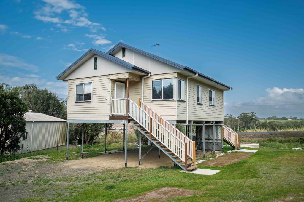 9-11A KARISS DR, DUNDOWRAN BEACH, QLD 4655