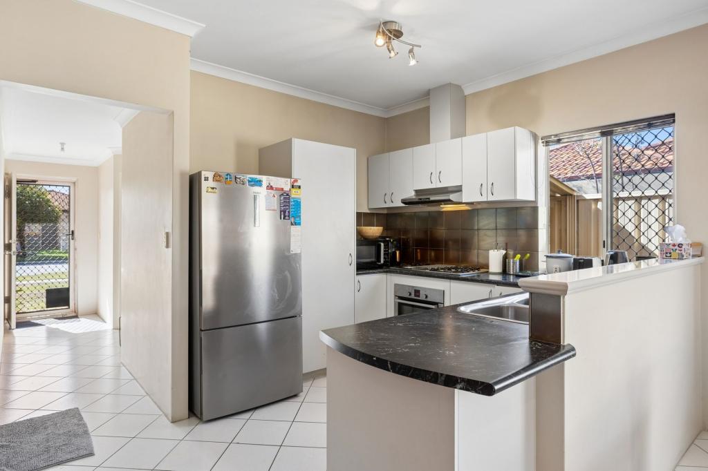 11A GARNETT PL, BALGA, WA 6061