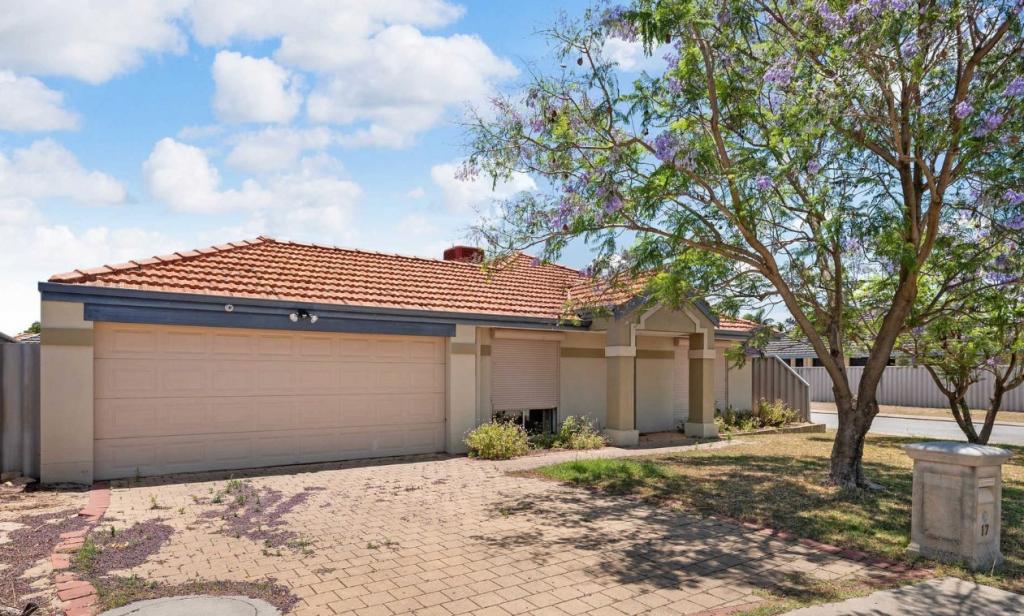 17 Ralphs St, Seville Grove, WA 6112