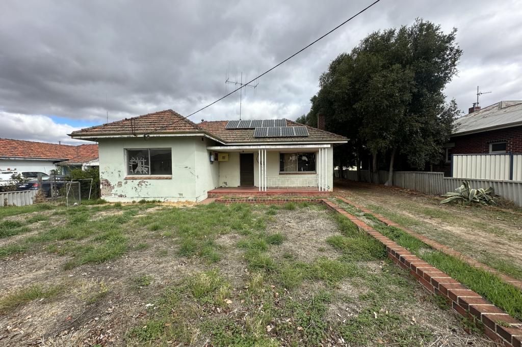 10 Rogers Ave, Katanning, WA 6317