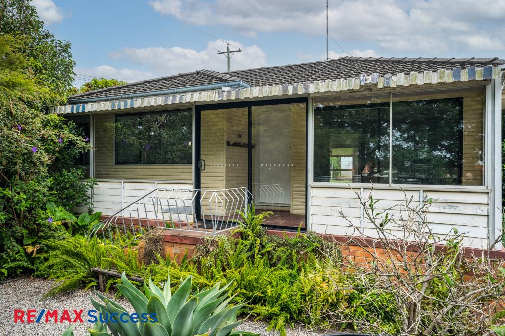 37 Prosser St, Rockville, QLD 4350