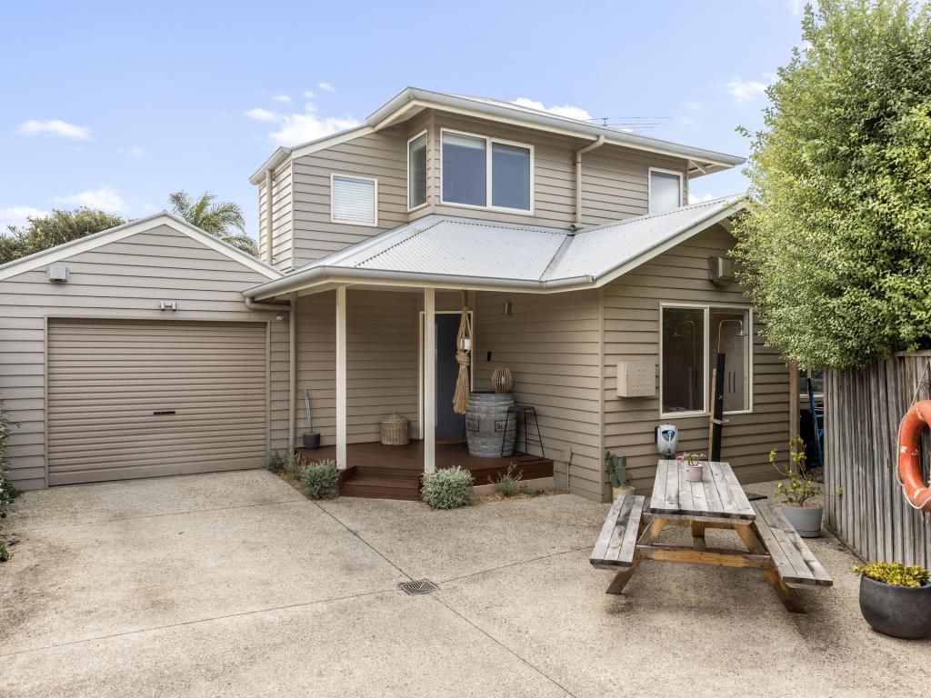 4 GEELONG RD, BARWON HEADS, VIC 3227