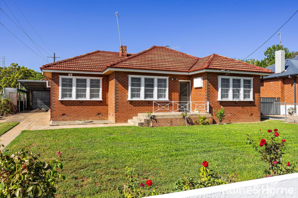 38 Copland St, Kooringal, NSW 2650