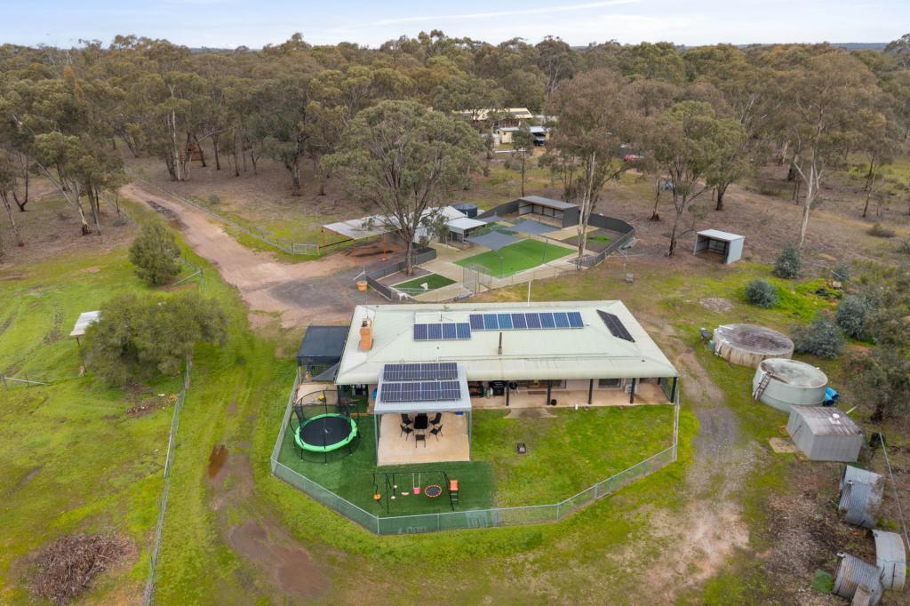 84 Ramon Pde, Laanecoorie, VIC 3463