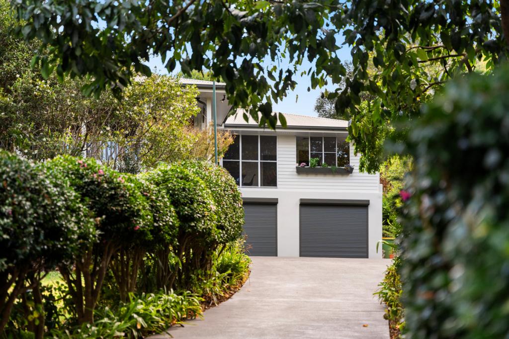 231-233 Rowbotham St, Middle Ridge, QLD 4350