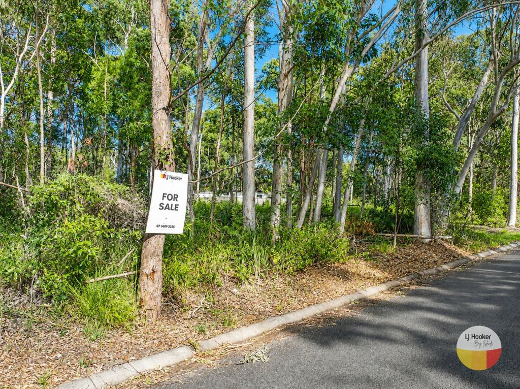 40 Shore St, Russell Island, QLD 4184