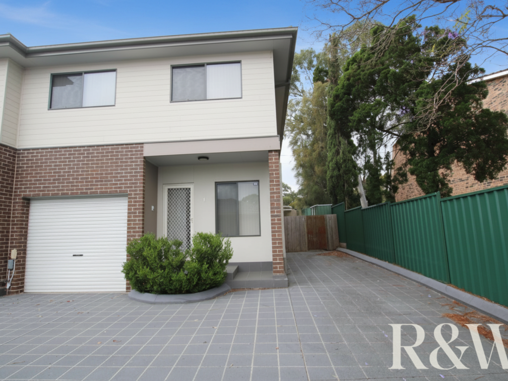 1/300 Seven Hills Rd, Kings Langley, NSW 2147