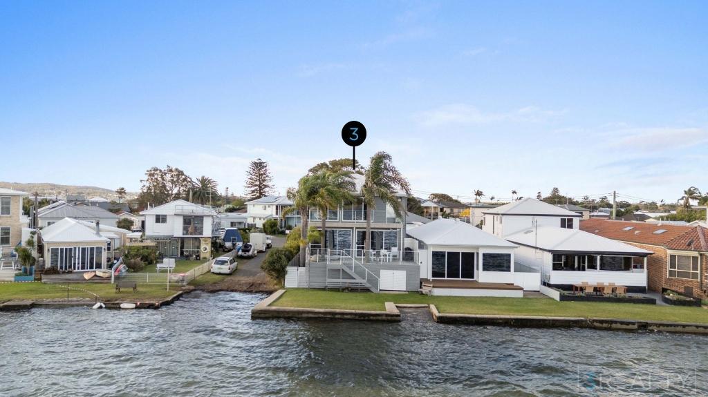 1 Marks Pde, Marks Point, NSW 2280