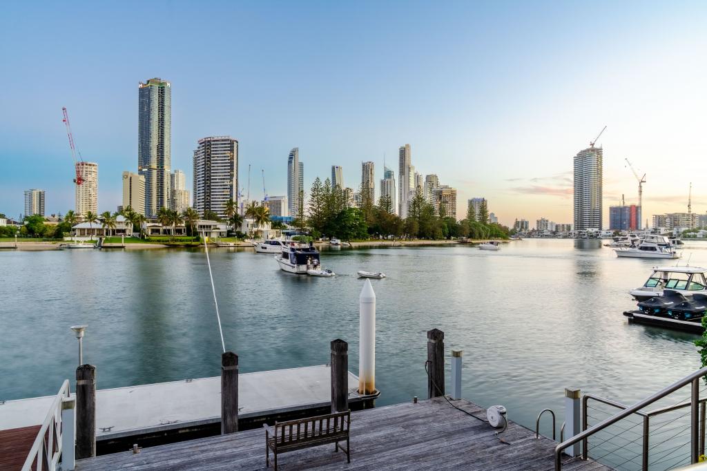 40 Admiralty Dr, Surfers Paradise, QLD 4217