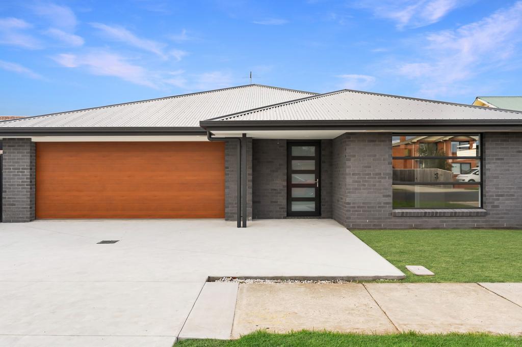104 Oldaker St, Devonport, TAS 7310