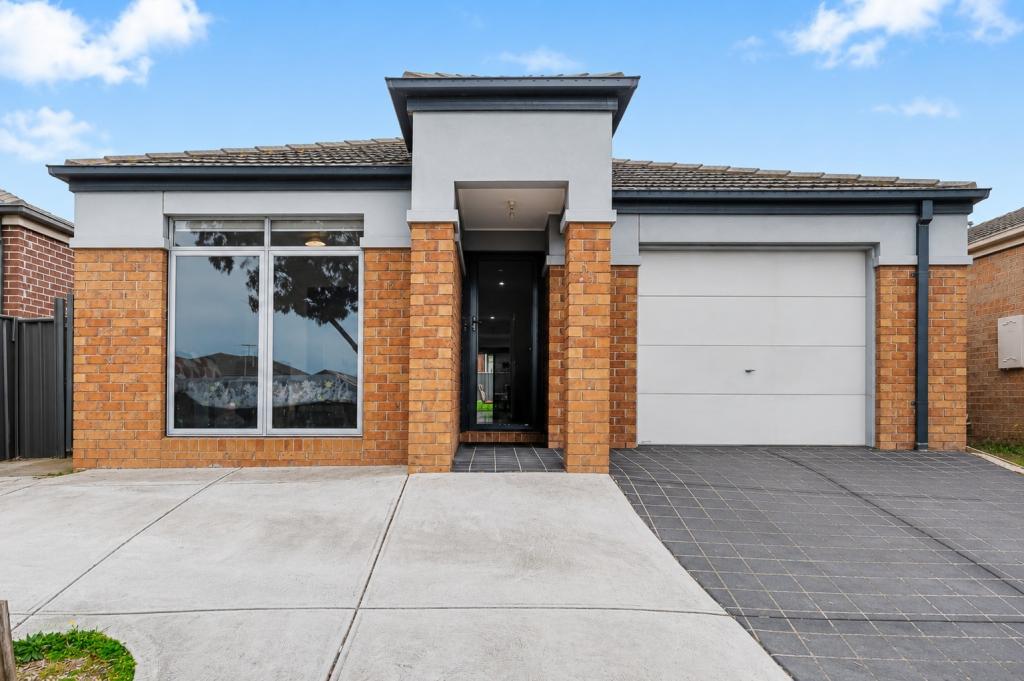 55 Pioneer Dr, Deer Park, VIC 3023