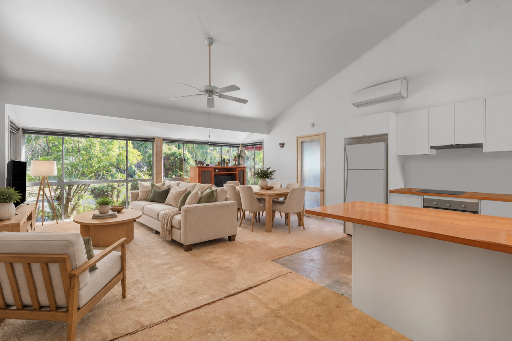 43 Renfrew Dr, Highland Park, QLD 4211