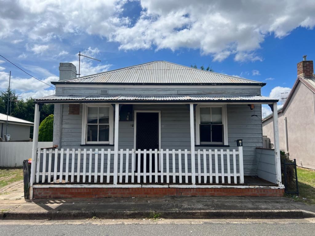 7 Bruce St, Goulburn, NSW 2580