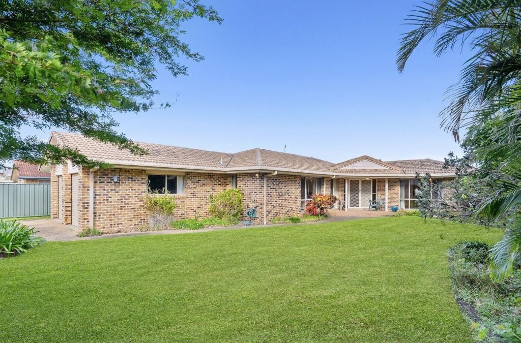 42 Grebe Pl, Burleigh Waters, QLD 4220