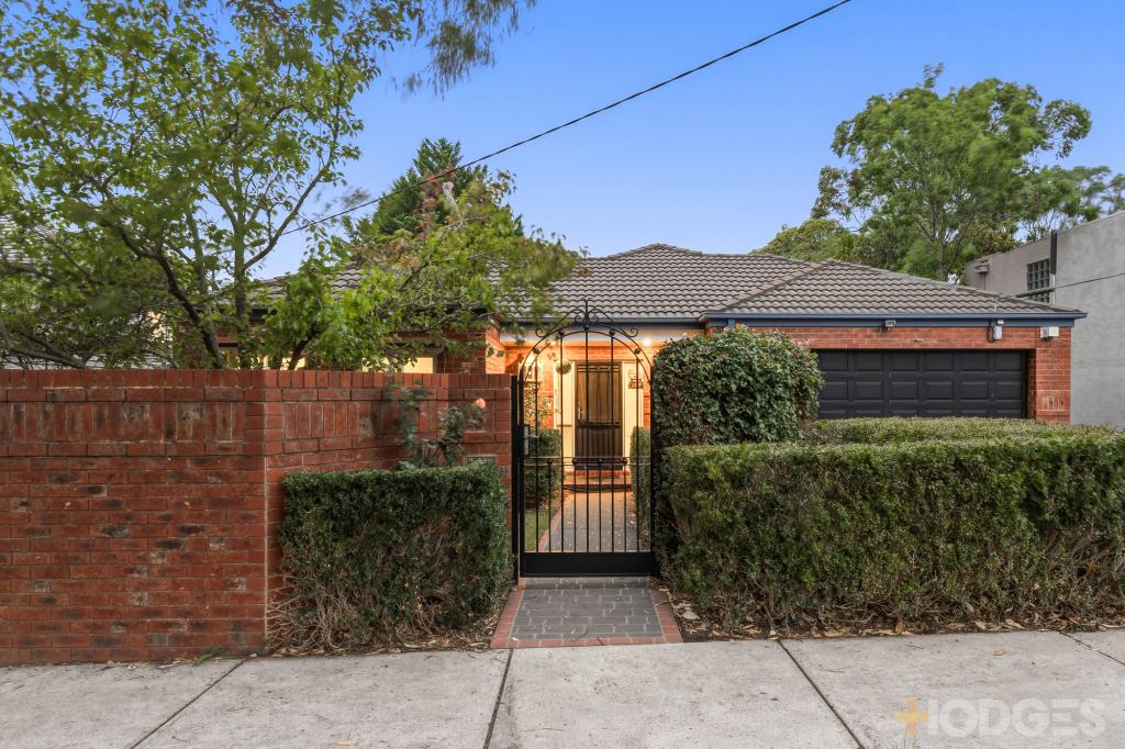 16 Comas Rd, Beaumaris, VIC 3193