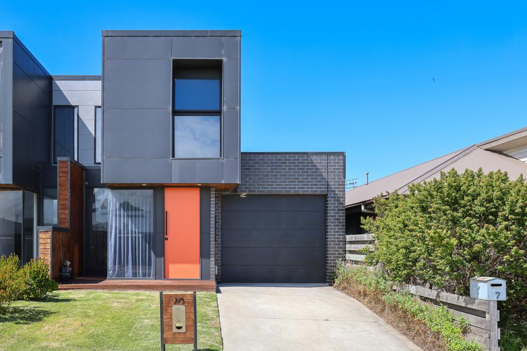 2/5 Martin Laurence Pl, Port Fairy, VIC 3284